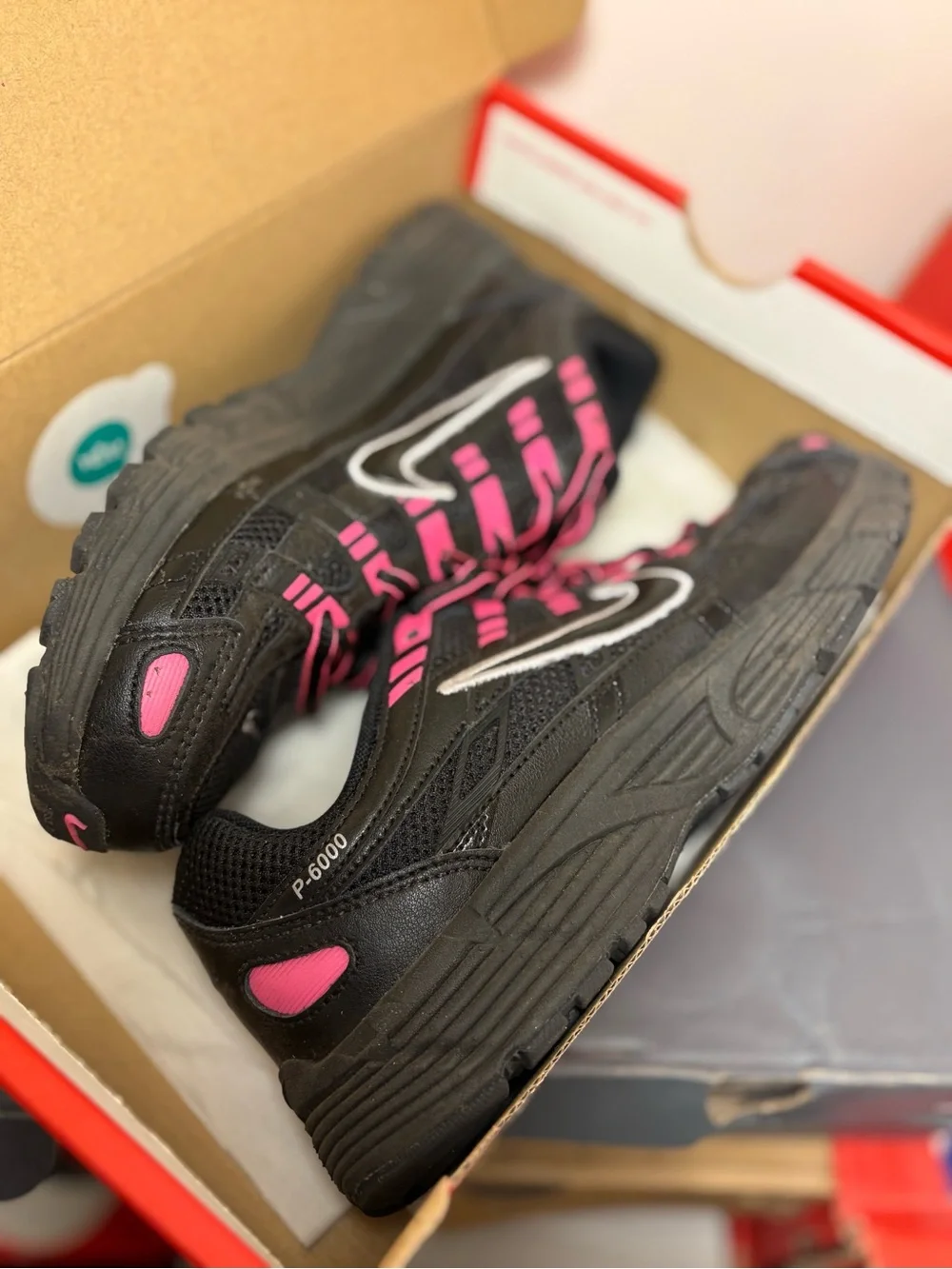 Nike Women's Black & Hot Pink P-6000 Running Sneakers